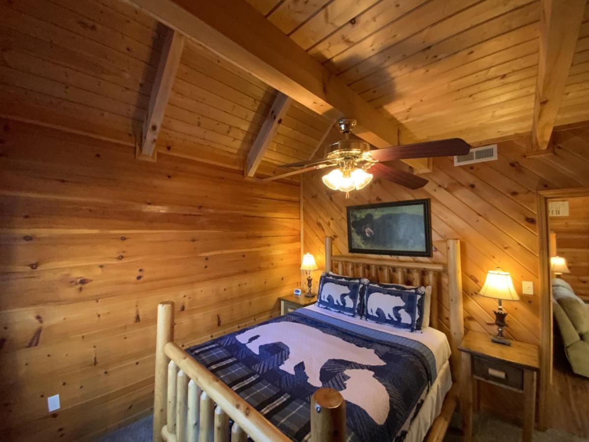Misty Mountain Cabin Gatlinburg Exterior photo