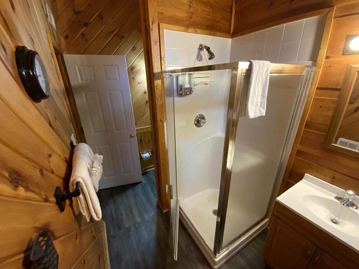 Misty Mountain Cabin Gatlinburg Exterior photo